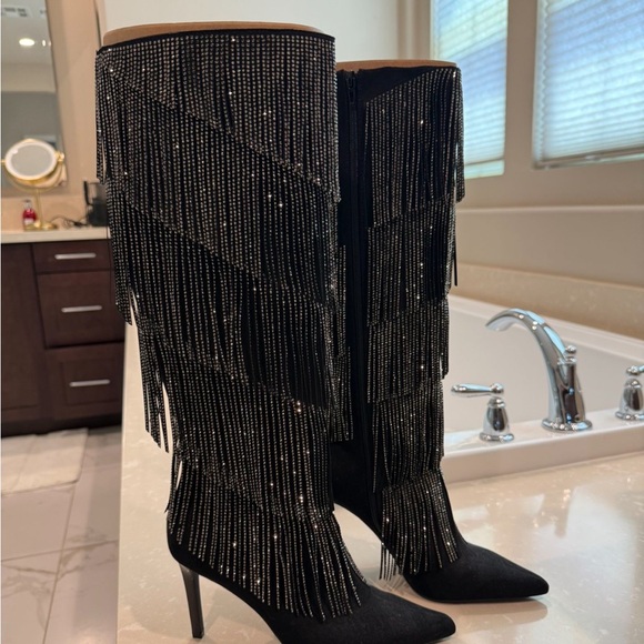 Elegant Black Fringe Knee-High Boots - Picture 2 of 3